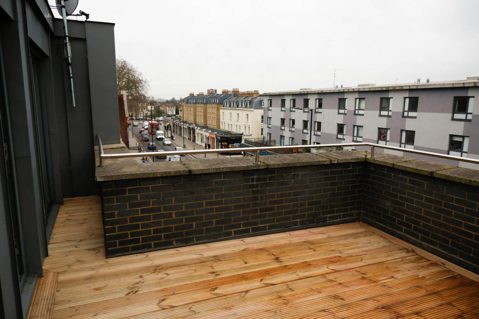 New Luxury Apartments In Central Location Next To Shops, Cafes, Bars & Metro Londres Exterior foto